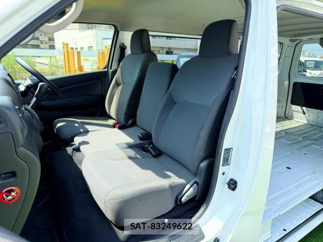 Nissan Caravan 2022-07 8548961-12