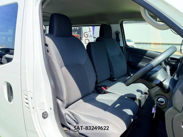 Nissan Caravan 2022-07 8548961-4