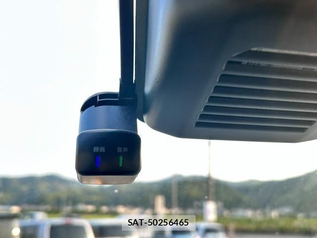 Nissan Caravan 2024-09 8550979-14