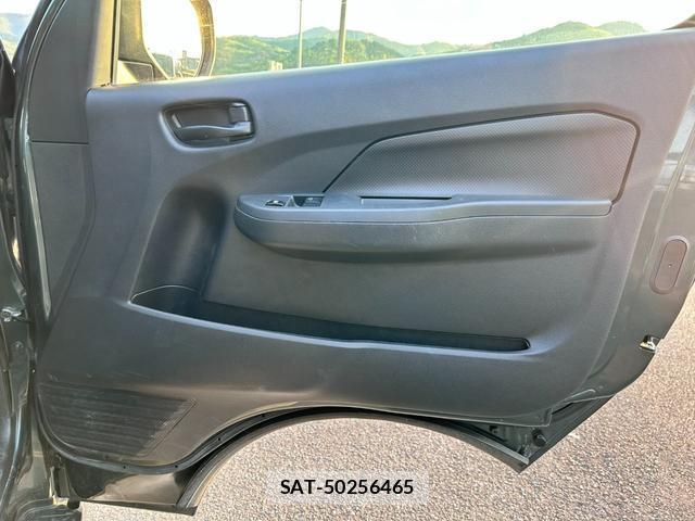 Nissan Caravan 2024-09 8550979-15