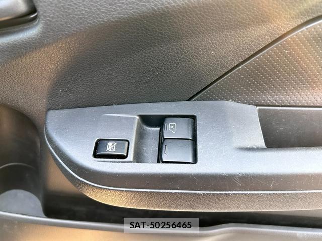 Nissan Caravan 2024-09 8550979-16