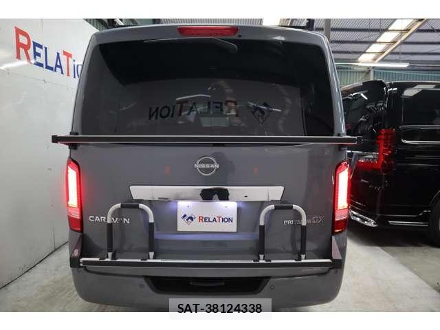 Nissan Caravan 2025-03 8551542-4
