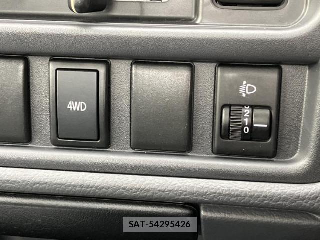 Suzuki CARRY TRUCK 2018-06 8552273-15