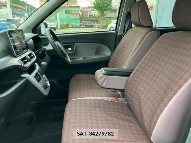 Daihatsu CAST 2017-03 8550454-5