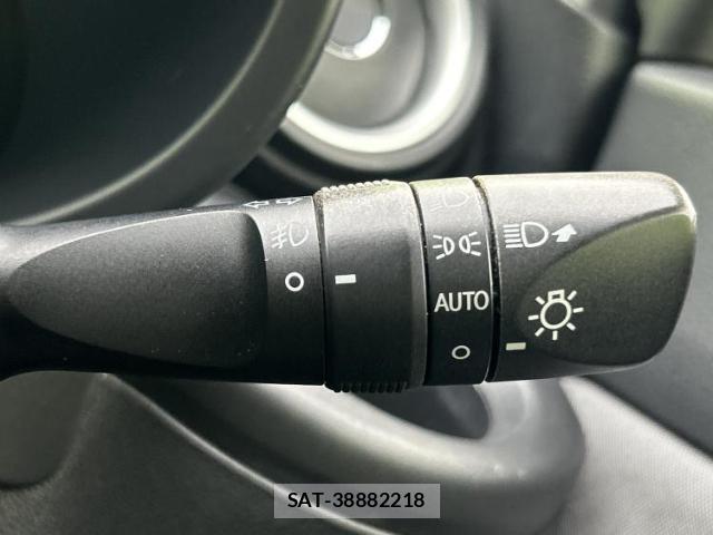 Daihatsu CAST 2015-11 8552390-15