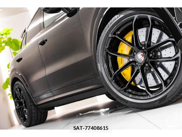 Porsche CAYENNE 2022-05 8546339-4