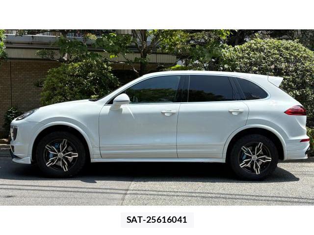 Porsche CAYENNE 2015 8548797-2