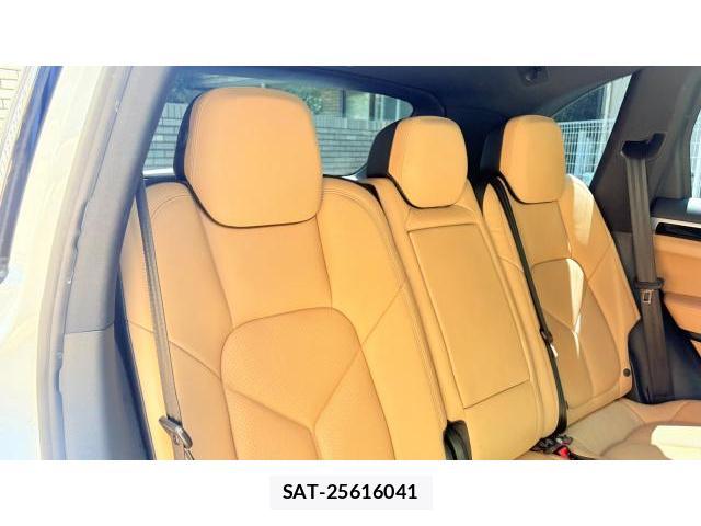 Porsche CAYENNE 2015 8548797-6