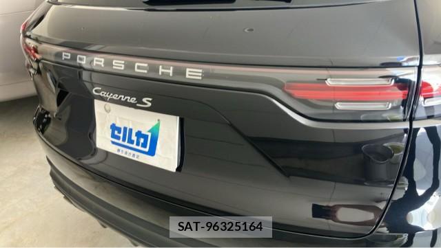 Porsche CAYENNE 2019-04 8550276-1