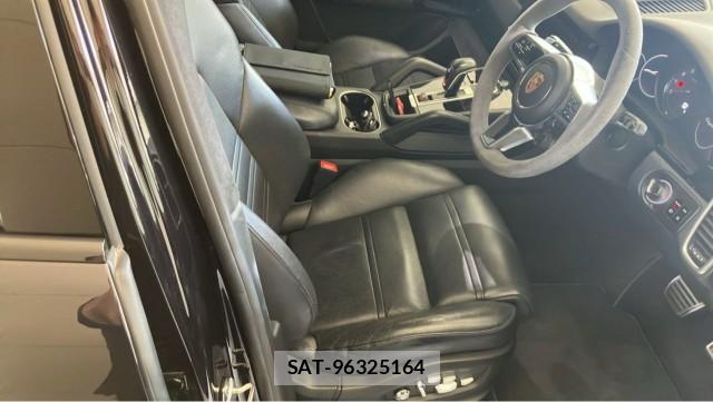 Porsche CAYENNE 2019-04 8550276-5