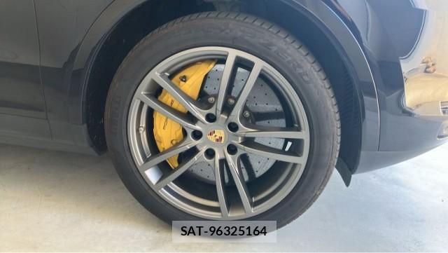 Porsche CAYENNE 2019-04 8550276-8