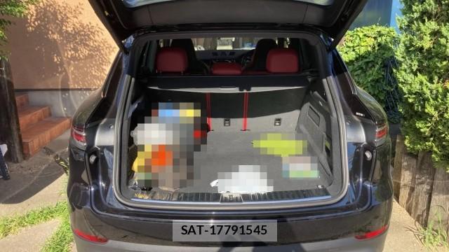 Porsche CAYENNE 2019-04 8550373-17