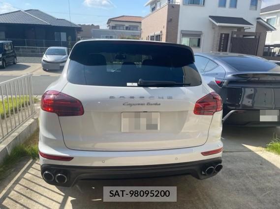 Porsche CAYENNE 2015-04 8550441-1