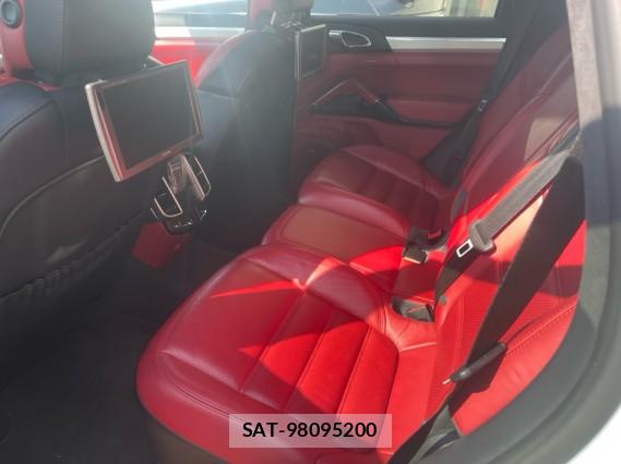 Porsche CAYENNE 2015-04 8550441-6