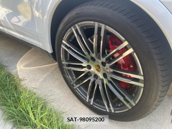 Porsche CAYENNE 2015-04 8550441-8