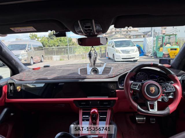 Porsche CAYENNE 2018-07 8550515-11