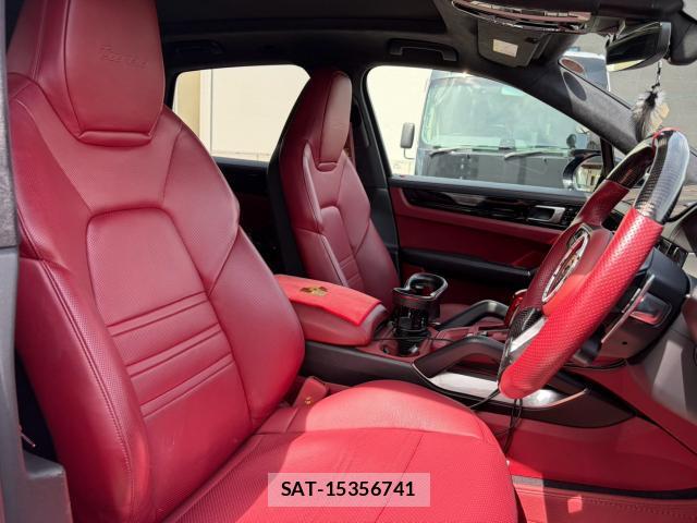 Porsche CAYENNE 2018-07 8550515-13