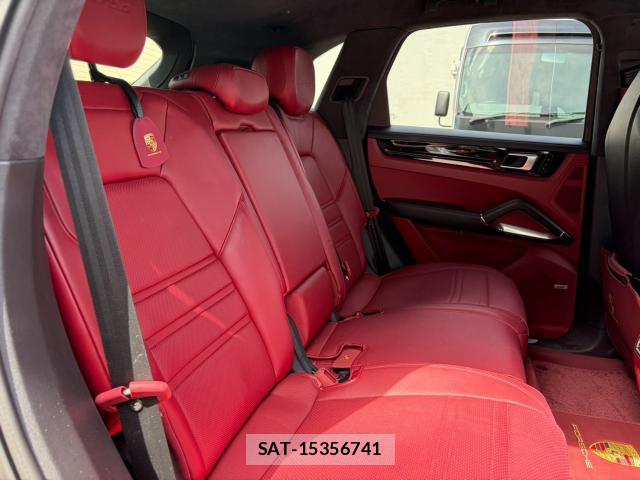 Porsche CAYENNE 2018-07 8550515-18