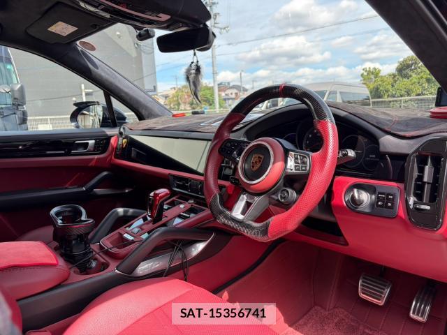 Porsche CAYENNE 2018-07 8550515-19