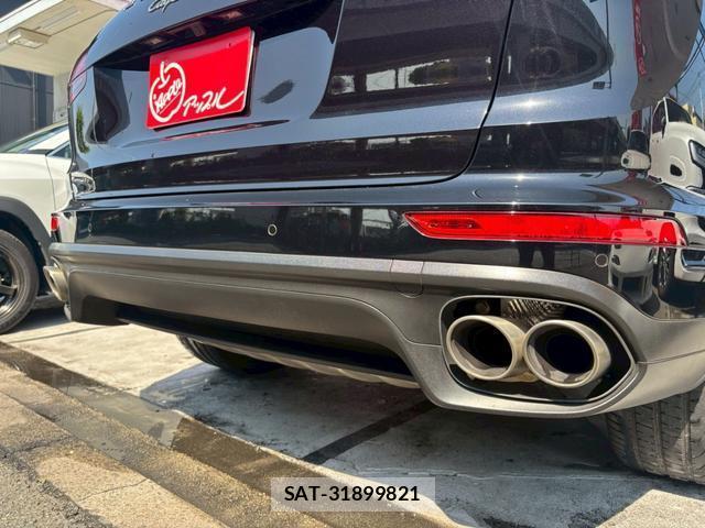 Porsche CAYENNE 2016-10 8551256-11