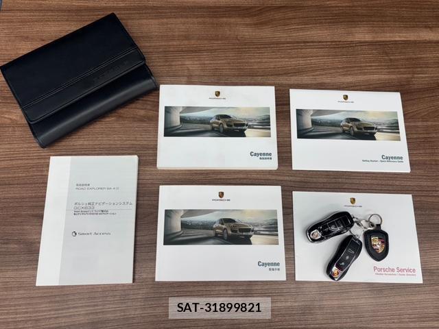 Porsche CAYENNE 2016-10 8551256-12