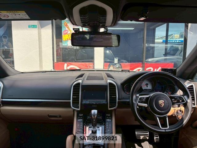 Porsche CAYENNE 2016-10 8551256-18