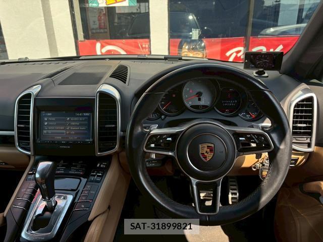 Porsche CAYENNE 2016-10 8551256-19