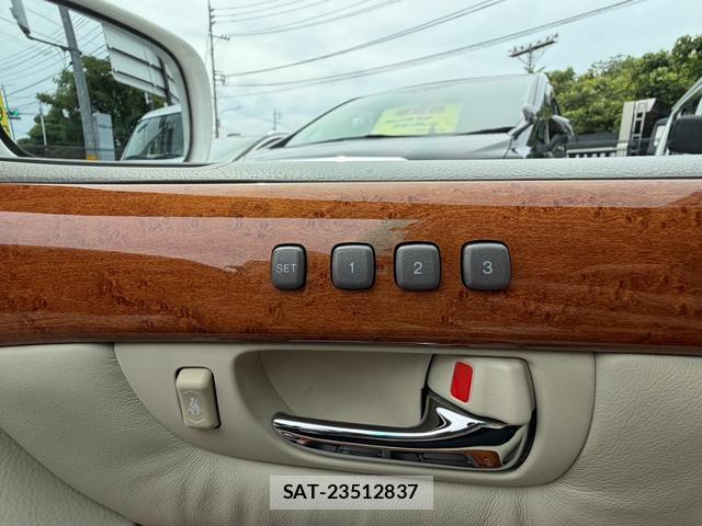 Toyota CELSIOR 2006-03 8546372-11
