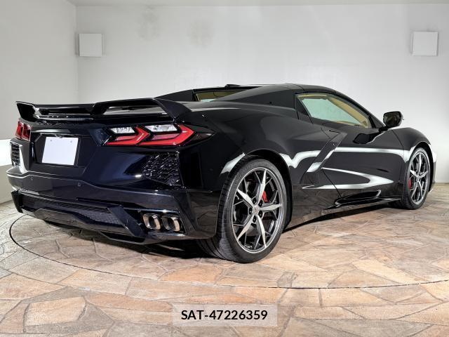 Chevrolet CORVETTE 2022-01 8548720-2