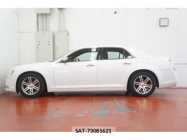 Chrysler 300 2015-06 8548519-12