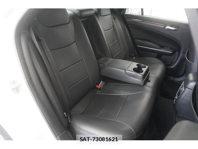 Chrysler 300 2015-06 8548519-7