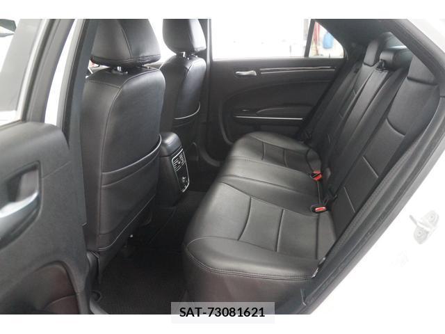 Chrysler 300 2015-06 8548519-8