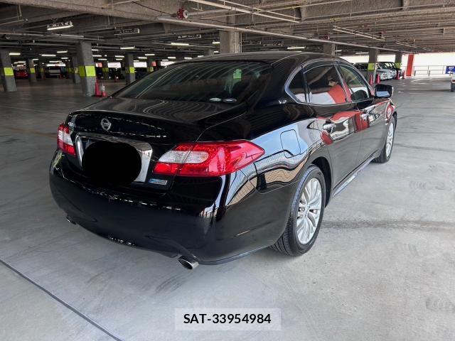 Nissan CIMA 2012-08 8551601-10