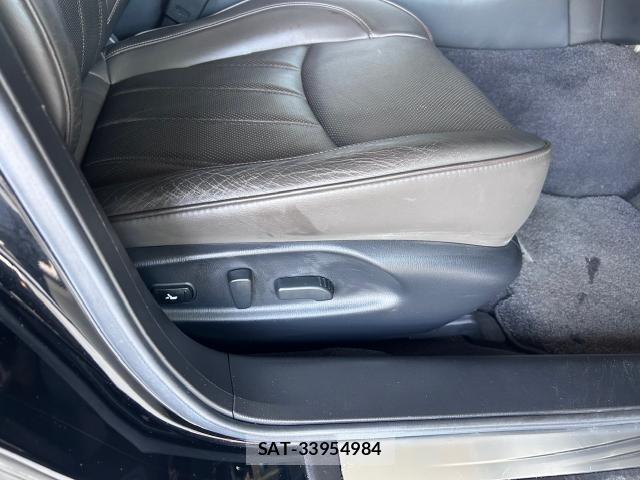 Nissan CIMA 2012-08 8551601-11