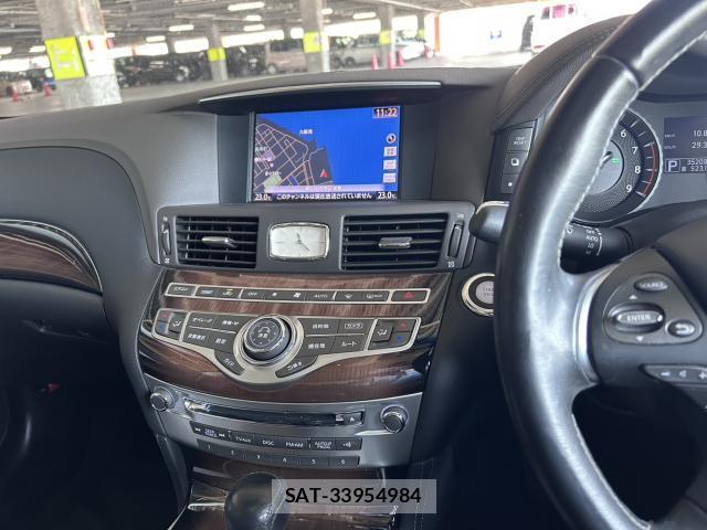 Nissan CIMA 2012-08 8551601-13