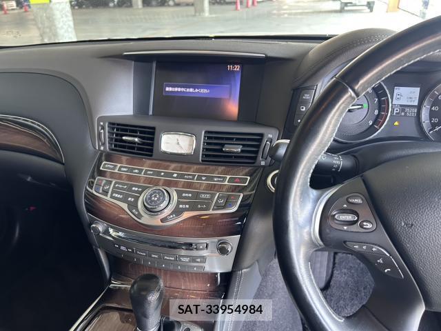 Nissan CIMA 2012-08 8551601-15