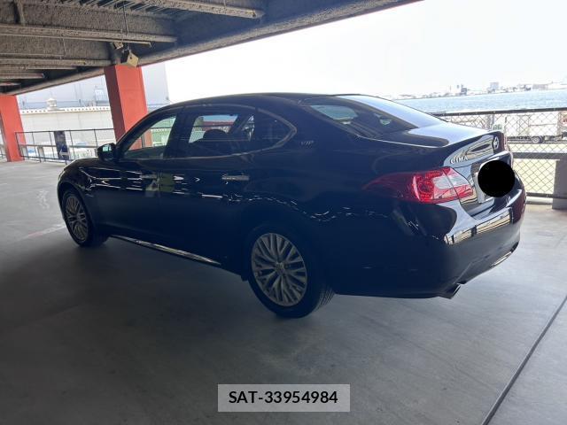 Nissan CIMA 2012-08 8551601-9