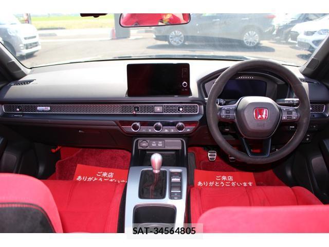 Honda CIVIC 2024-08 8545954-1