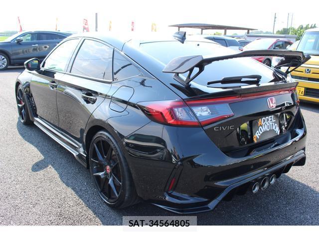 Honda CIVIC 2024-08 8545954-16