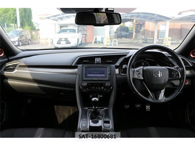 Honda CIVIC 2019-09 8546715-16