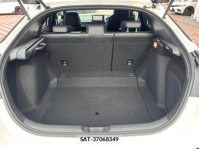 Honda CIVIC 2021-10 8547271-9