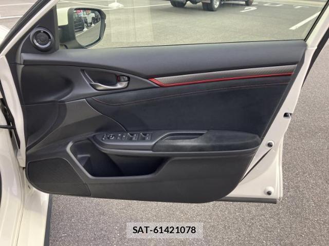 Honda CIVIC 2018-03 8548606-3