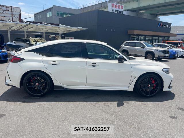Honda CIVIC 2025-01 8549241-15