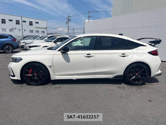 Honda CIVIC 2025-01 8549241-16
