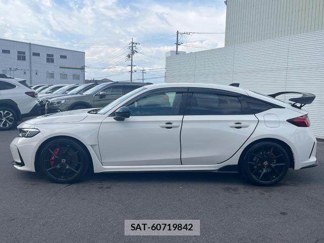 Honda CIVIC 2025-01 8549245-17