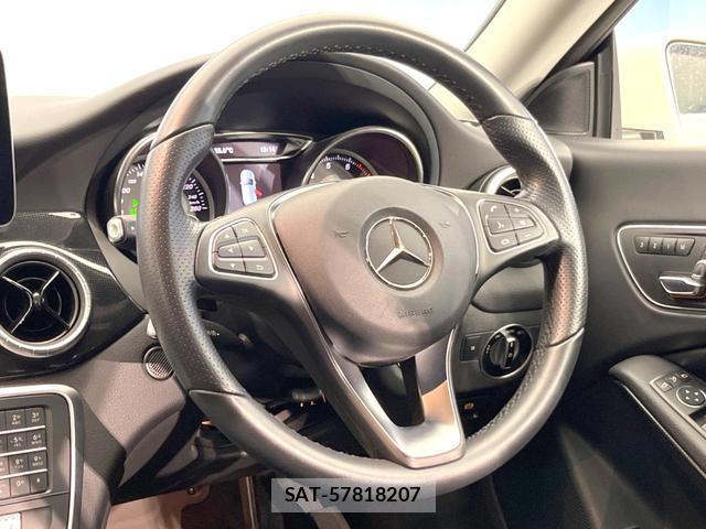 Mercedes Benz CLA-CLASS 2017-07 8549639-18