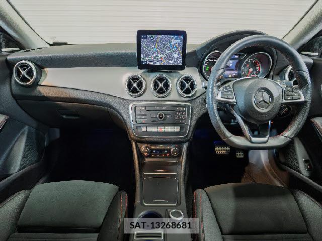 Mercedes Benz CLA-CLASS 2018-03 8549277-1