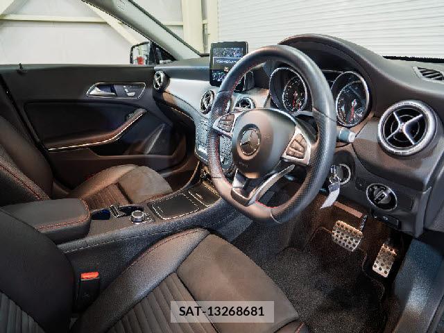 Mercedes Benz CLA-CLASS 2018-03 8549277-2