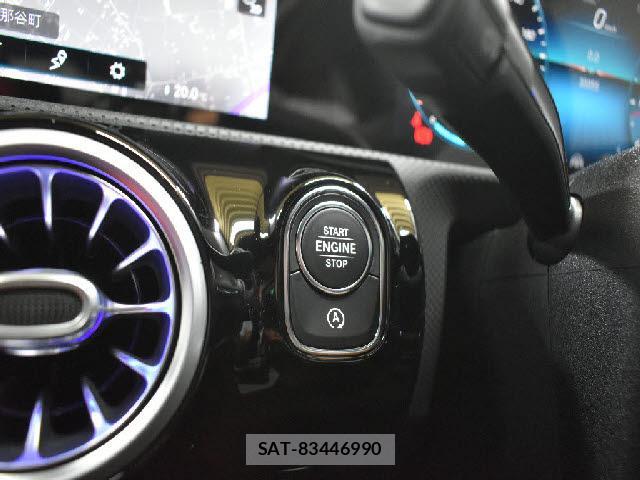 Mercedes Benz CLA-CLASS 2019-12 8551933-3
