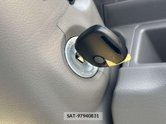 Nissan CLIPPER VAN 2026-03 8549064-15